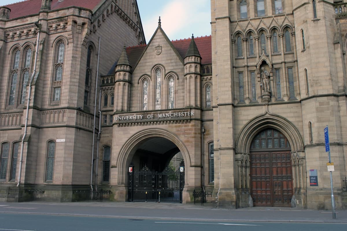 University of Manchester kampüsünden bir görünüm